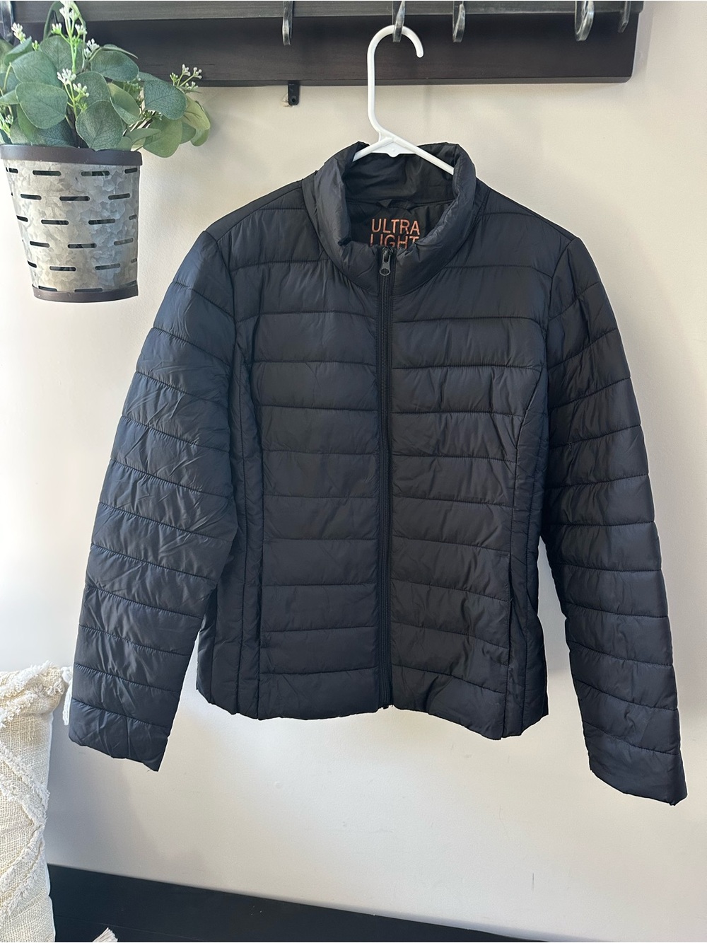 Women's Packable Puffer Jacket - Black